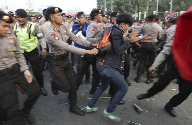 DPR Hasil Reformasi Putuskan Kembali ke Sistem Pilkada Era Soeharto, kata Media Asing